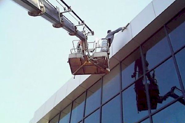 Cam temizlik firmaları fiyatları